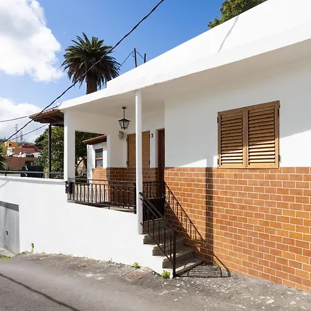 Live Tata Casa con jardin y vistas Villa